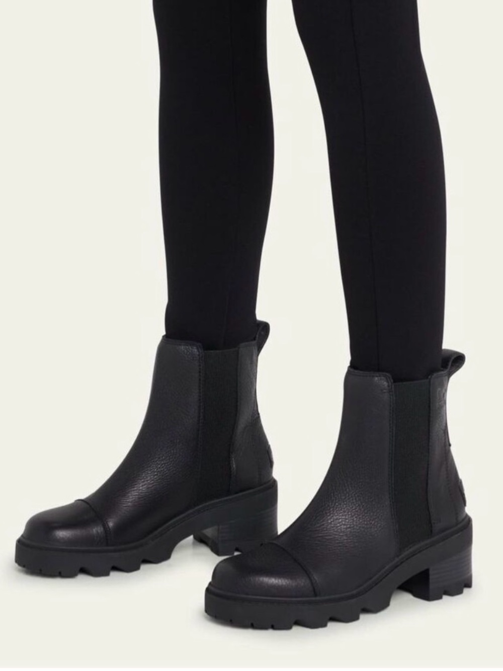 Sorel Joan Now Chelsea Black Leather Boots Size 11 Waterproof Lug Sole